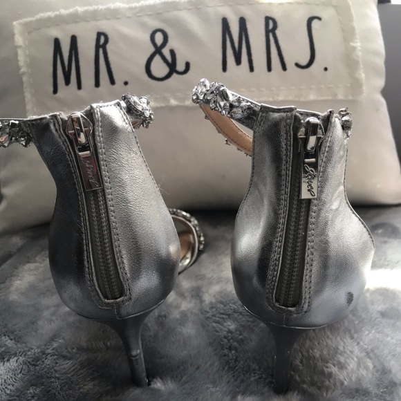 Jewel Badgley Mischka Heel - Picture 9 of 11